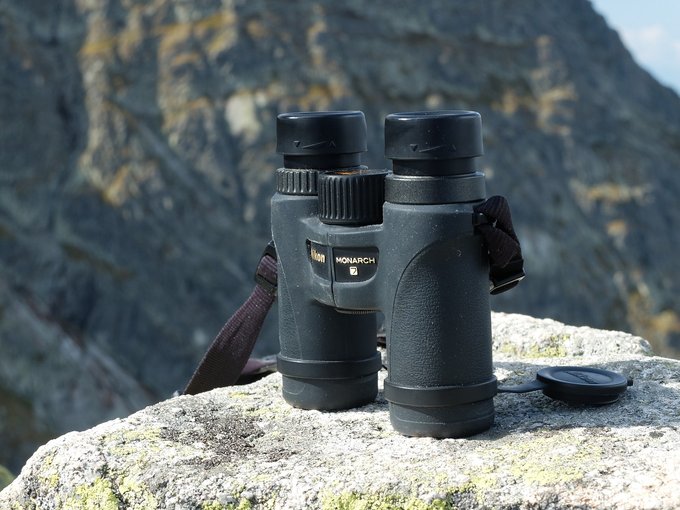 Nikon Monarch binoculars – practical applications - Small pairs of binoculars: 30 and 36 mm objective lenses