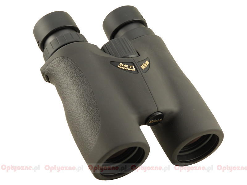 nikon 8 x 42 binoculars