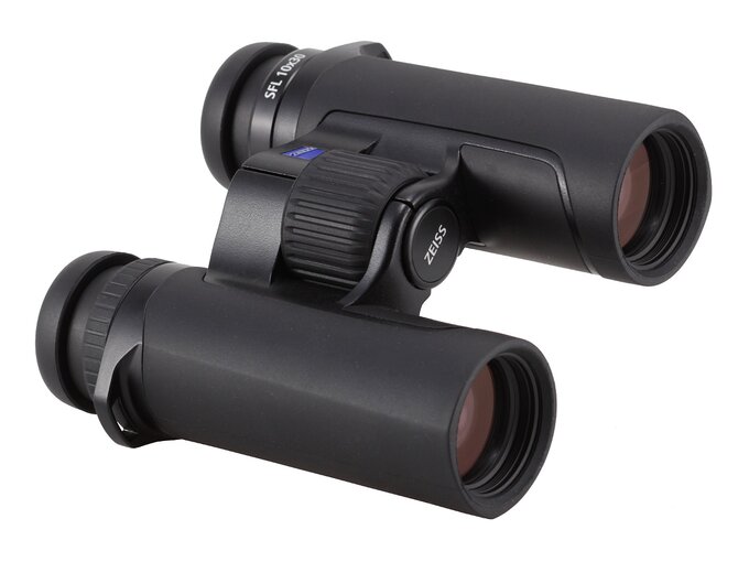 Review of four high-end 10x30 binoculars - Kite Lynx HD+ vs Nikon Monarch HG vs Swarovski CL Companion III vs Zeiss SFL Review of four high-end 10x30 binoculars - Kite Lynx HD+ vs Nikon Monarch HG vs Swarovski CL Companion III vs Zeiss SFL