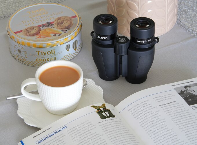 Review of the Opticron Imagic HD X-WIDE 8x25 binoculars - Opticron Imagic HD X-WIDE 8x25 - the perfect compact?