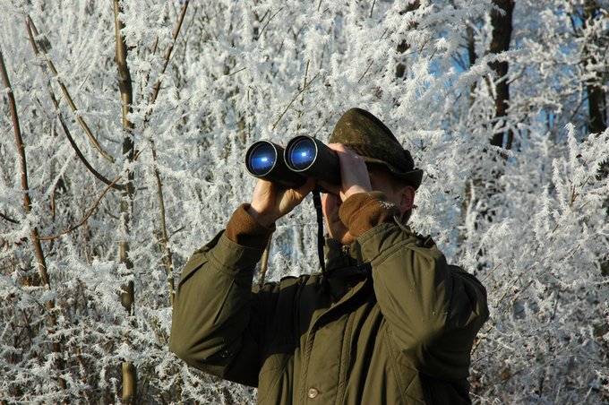 How do we test binoculars?